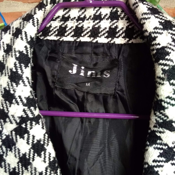 Checkered Winter Coat from Spain - Picture 5 of 9